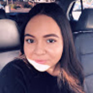 Meet your Posher, Daniela